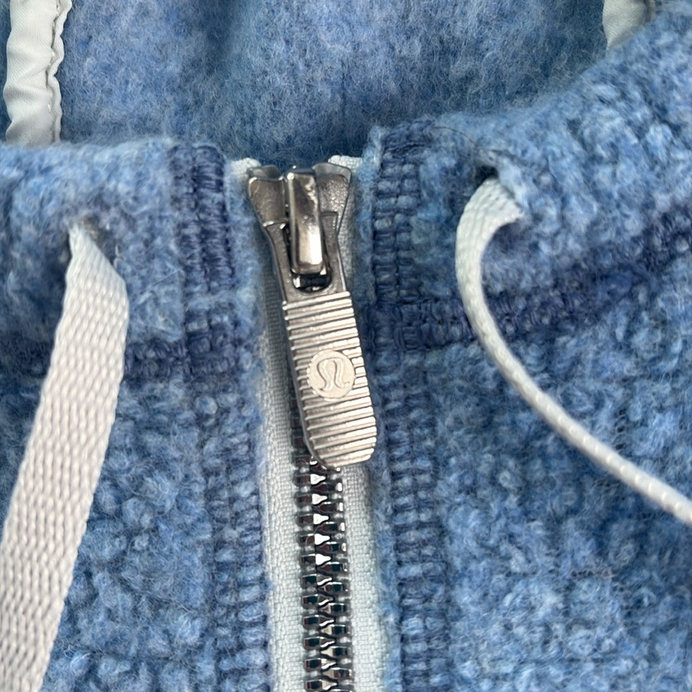 Lululemon So Sherpa Hooded Jacket Blue Medium - Picture 5 of 13